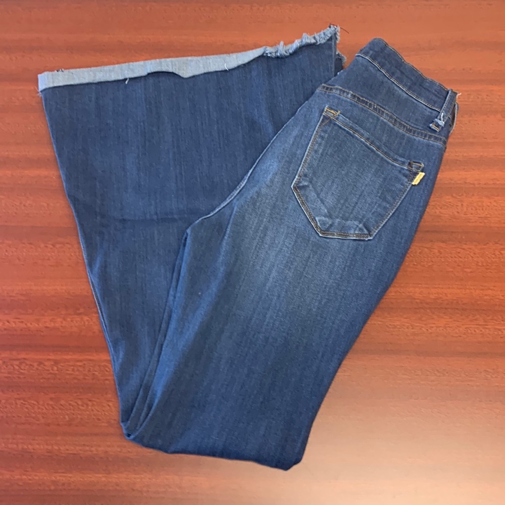 Vibrant Jeans